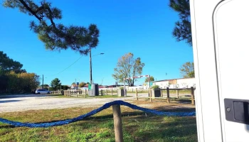 Aire de camping-car de la Plage de la Chambrette - 33123 Le Verdon-Sur-Mer