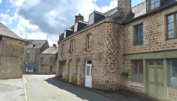 Château de Lassay - 53110 Lassay-Les-Châteaux