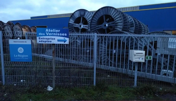 Atelier Des Vernisses -  Tout - Diou