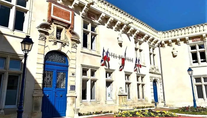 Château de Jonzac - 17500 Jonzac