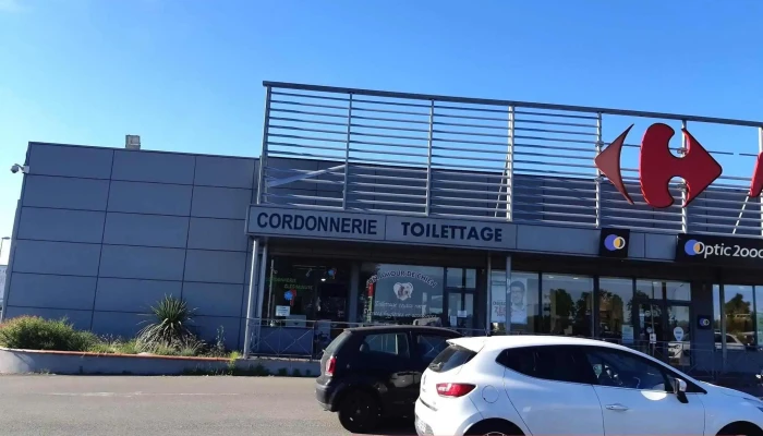 Gpr Multiservices - Zi De Calens Parking Centre Commercial Carrefour Market