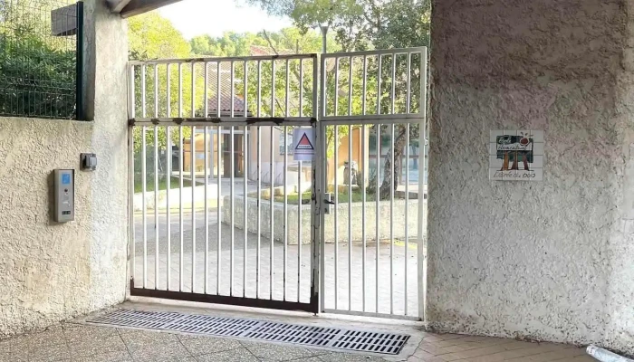 Home Protection 83 / Porte Blindée / Alarme maison / coffre fort / vidéosurveillance / fenêtre pvc bois alu / moustiquaire - 83430 Saint-Mandrier-Sur-Mer