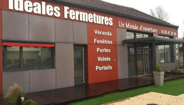 Komilfo - Idéales Fermetures à Ouroux-sur-Soâne - Pergolas, Stores, Fenêtres, Menuiseries - 71370 Ouroux-Sur-Saône