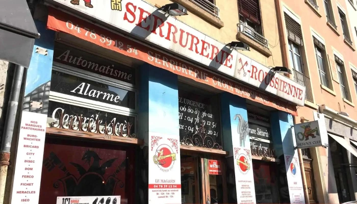 Serrurerie Croix Roussienne -  Exterieur - Lyon