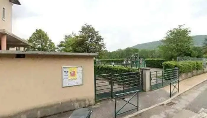 Serrurerie Metallerie Ferronnerie Contemporaine Des Murailles -  Street View Et 360deg - Nivigne Et Suran