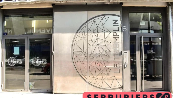 Smc Societe Metallurgique De Cours Sas -  Exterieur - Cours