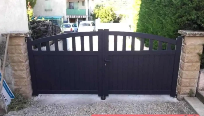 Stef Menuiserie Service S.a.r.l - 83560 Vinon-Sur-Verdon